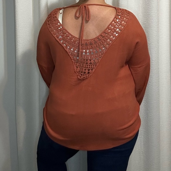 XL Rust color, great fall sweater. Soft, and comfy. Never worn - Picture 3 of 3